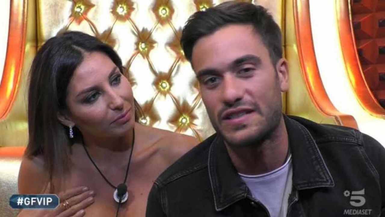 Elisabetta Gregoraci al GFVIP: riabbraccia Pierpaolo e arriva il bacio