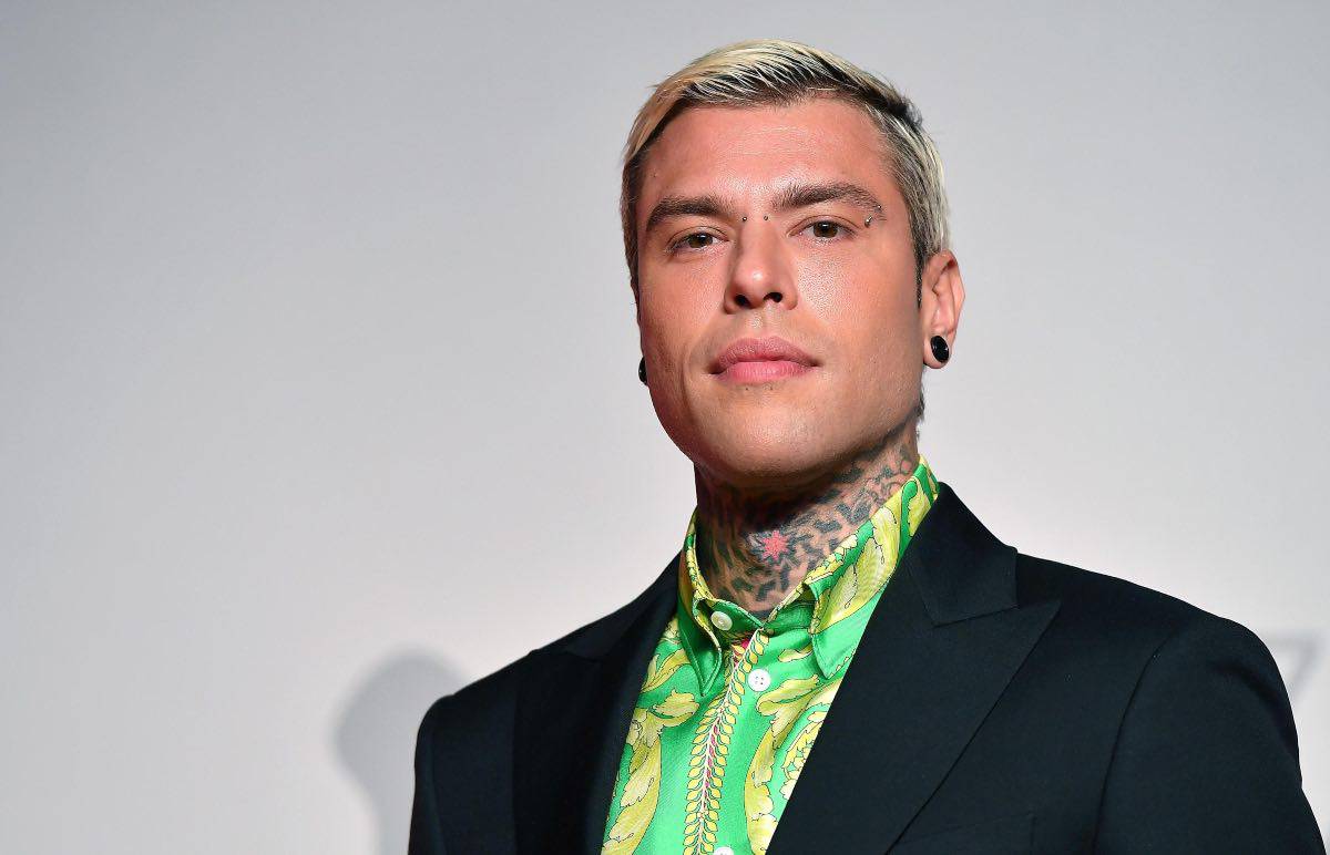 Fedez: il Codacons lo denuncia per "Istigazione a delinquere"