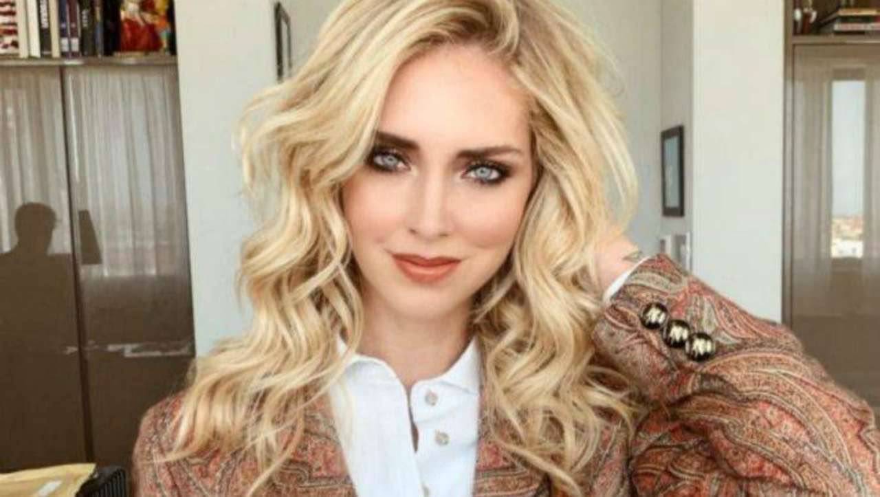 Chiara Ferragni: sconvolge completamente il colore di capelli ed è irriconoscibile