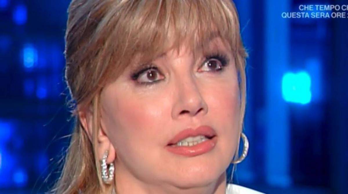 Ballando con le stelle: Milly Carlucci chiede scusa per quanto accaduto in diretta