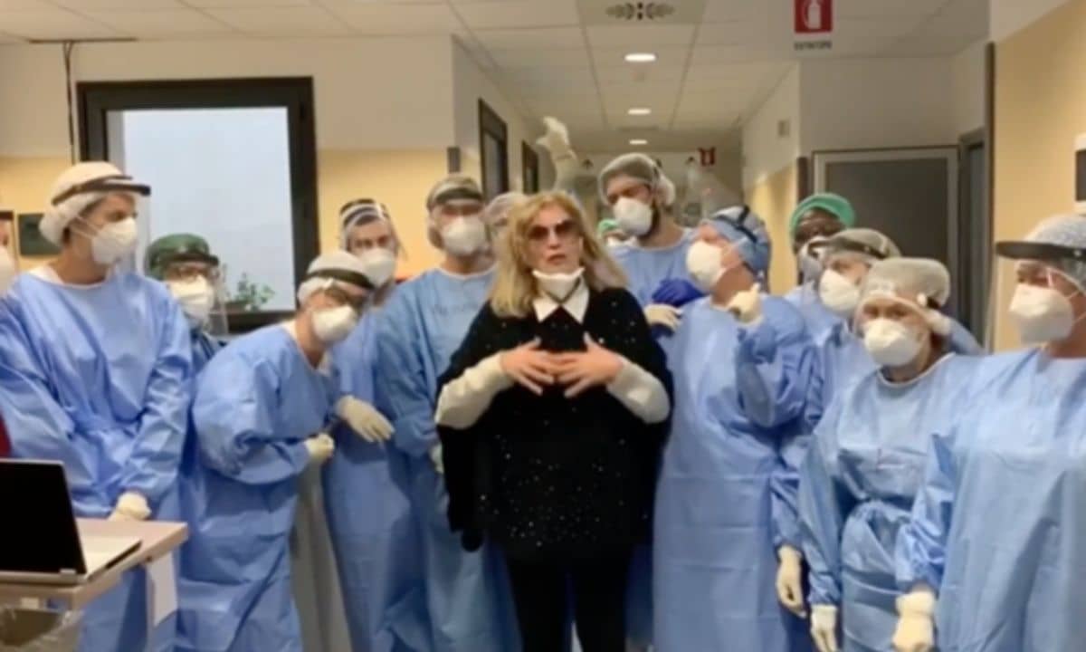 Iva Zanicchi Covid dimessa ospedale ringrazia " casa