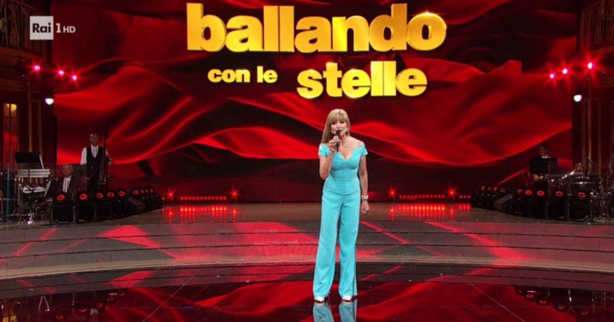 Ballando con le stelle: la ballerina storica è in dolce attesa