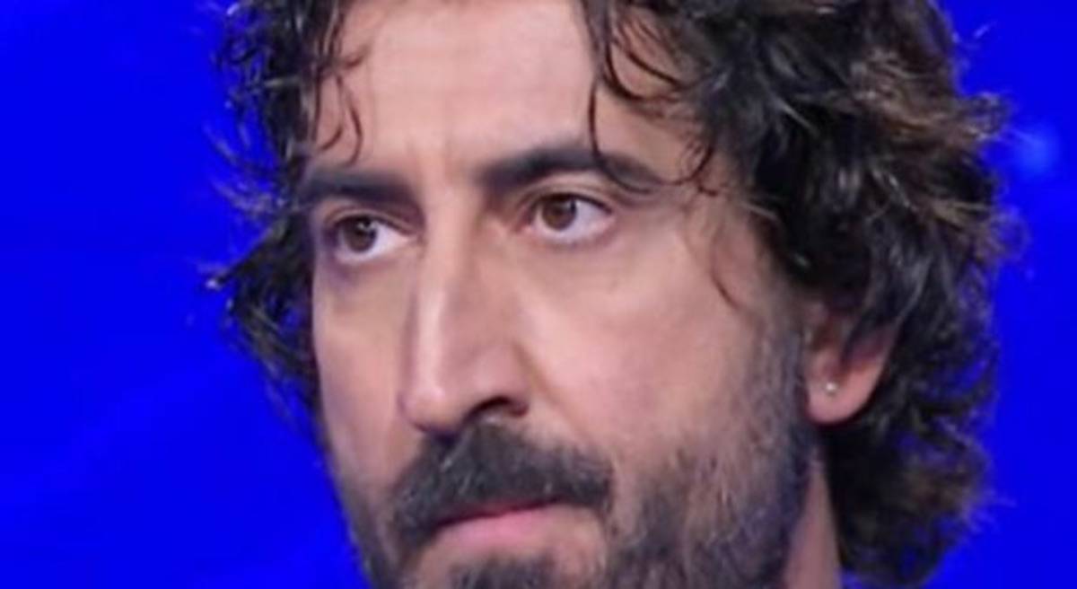 L'eredità: Massimo Cannolletta lascia il programma ed Insinna scoppia in lacrime