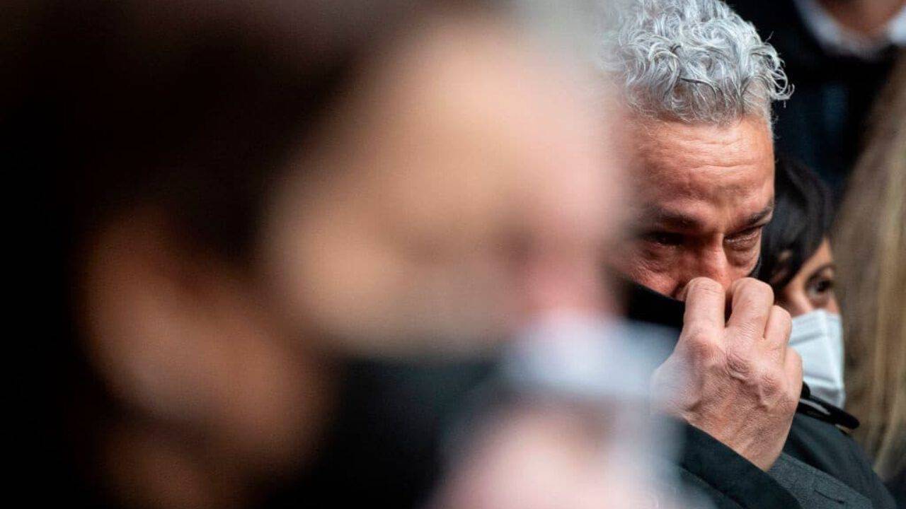 Durante Il Funerale Di Paolo Rossi E Stata Svaligiata La Sua Casa