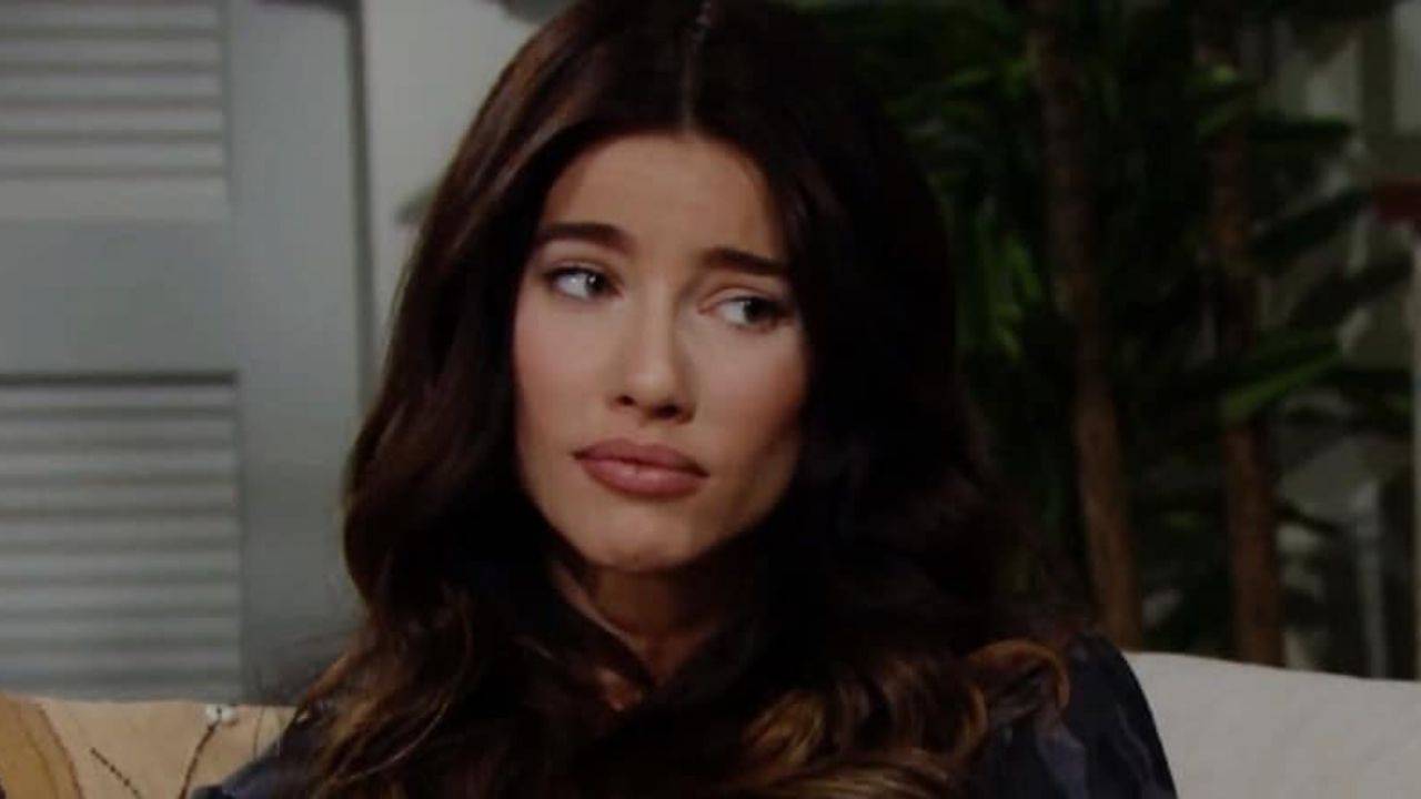 Beautiful: Steffy ne approfitta con Finn per il suo scopo