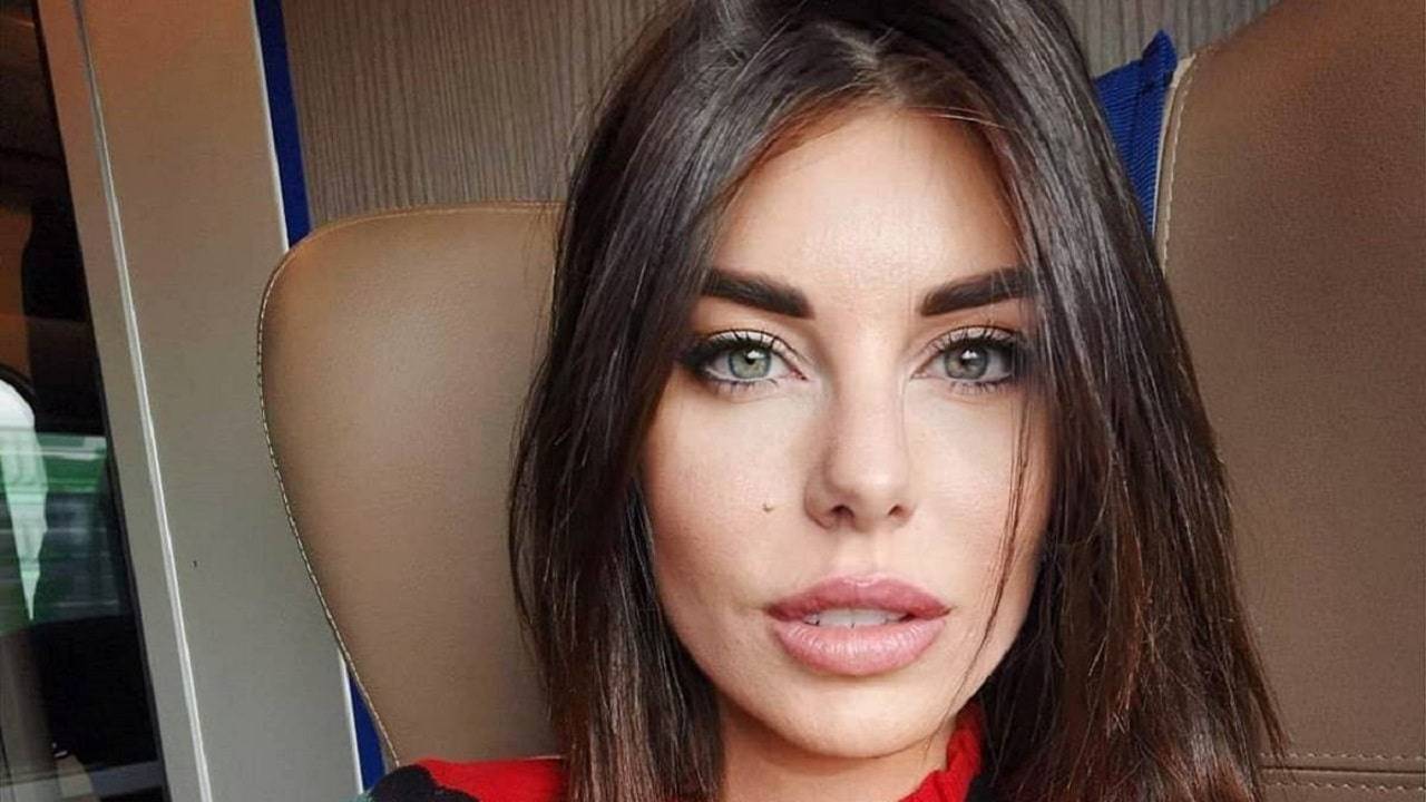 Bianca Atzei: la sua casa è stupenda ed elegantissima-VIDEO