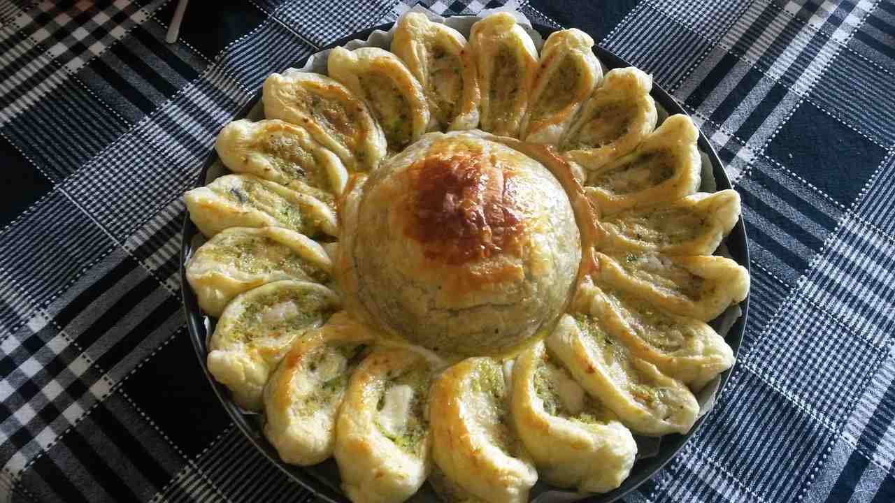 Pasqua: girasole di pasta sfoglia, velocissimo e buonissimo