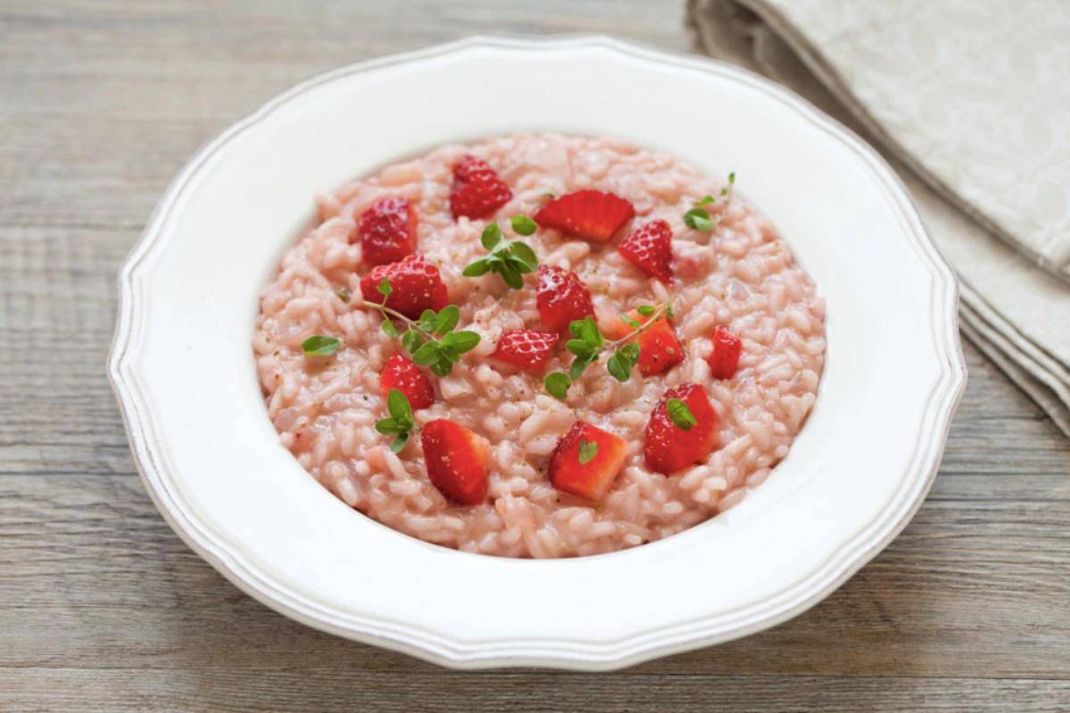 Risotto alle fragole: una bontà velocissima