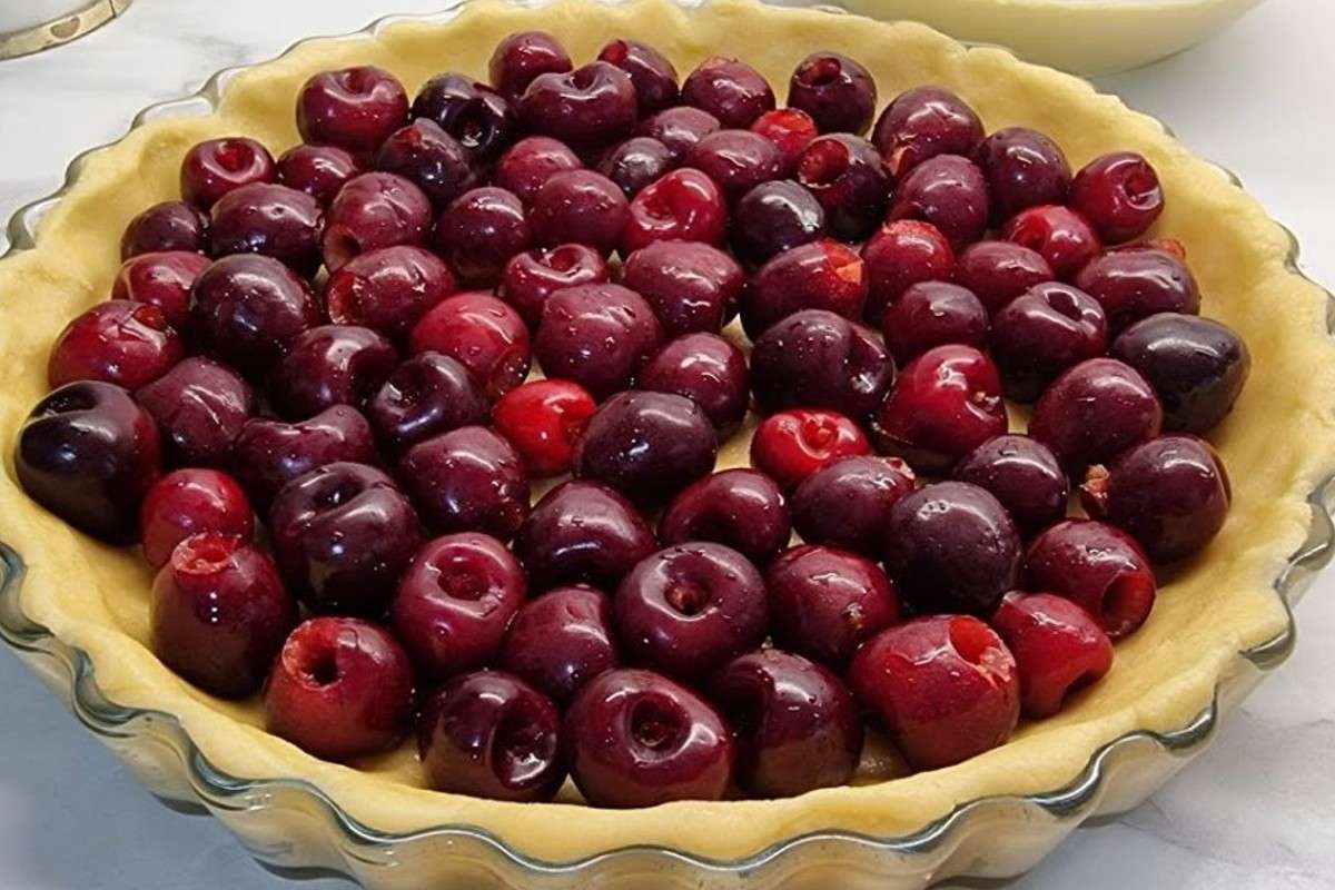 Crostata di ciliegie fresche: una bontà facile da fare!