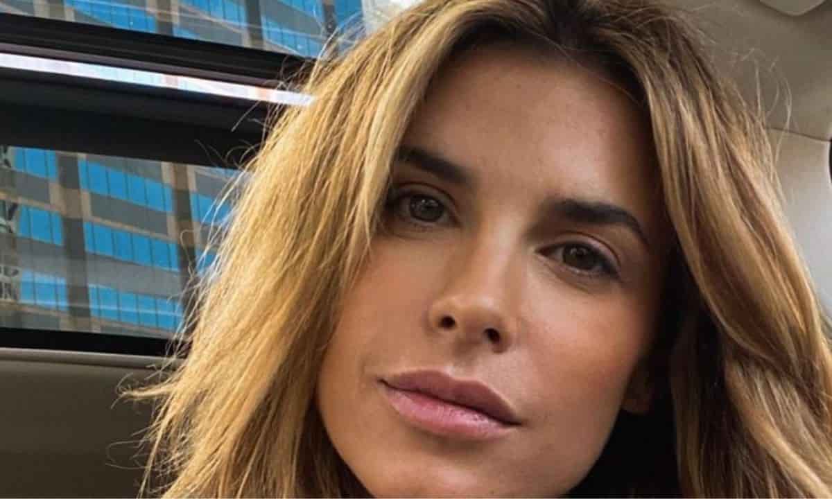 Elisabetta Canalis stivali frange